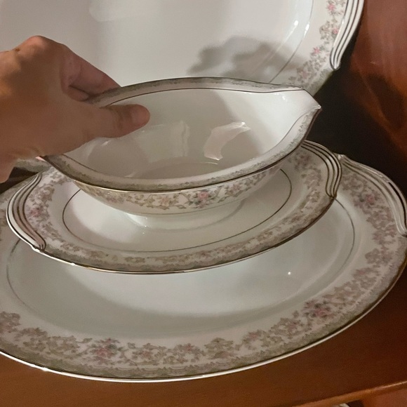 Antique Noritake fine bone China. EUC! 8 person place setting.